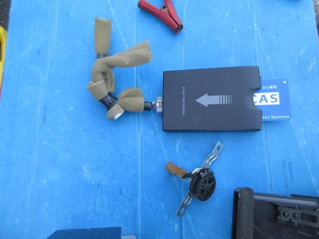 日産純正　C26セレナ取り外し　カーナビゲーションシステム 他