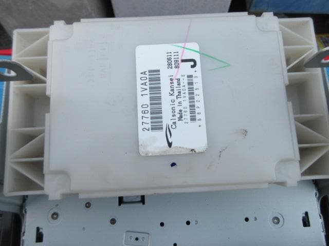 日産純正　C26セレナ取り外し　カーナビゲーションシステム 他