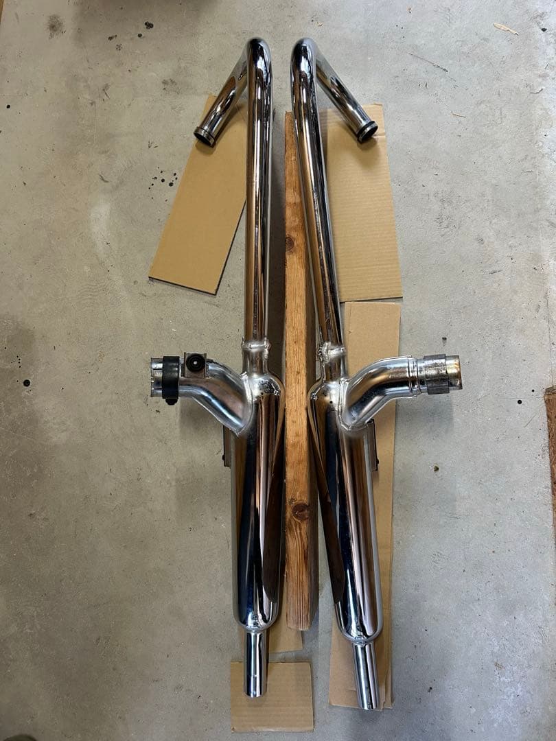 W650 マフラー　純正