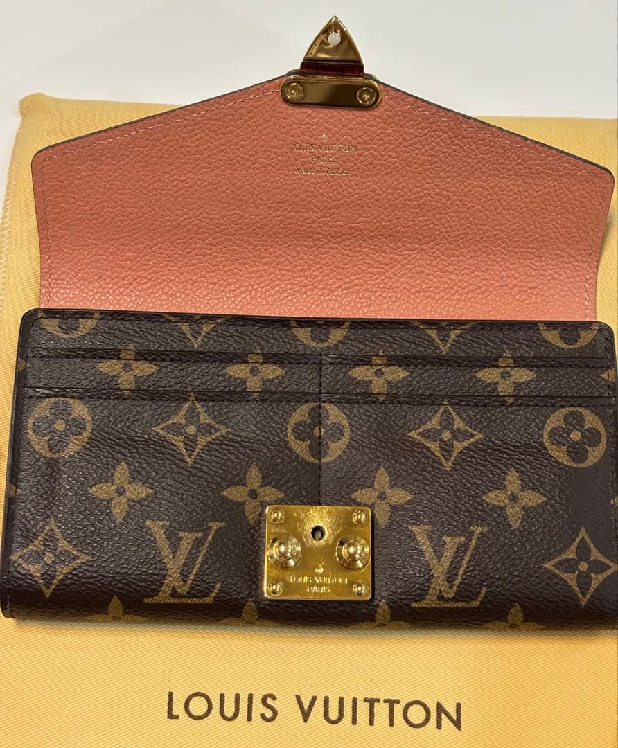 ライオンラビット ルイビトンポルトフォイユ.パラスピンクベージュ