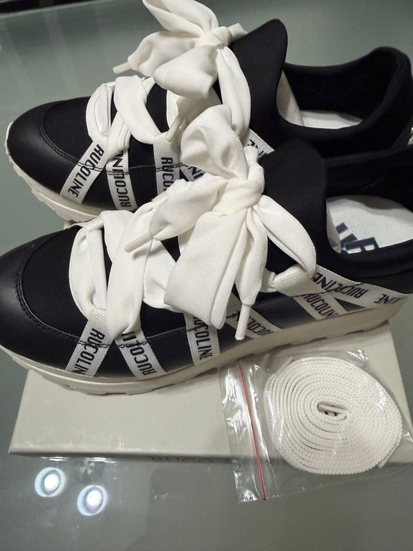 RUCOLINE リボン付きスニーカー ブラック/ホワイト