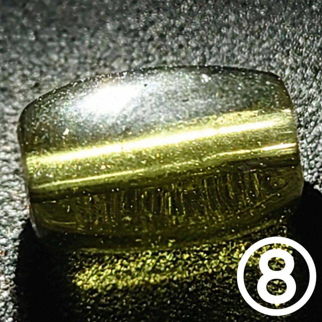 ★モルダバイト 筒型ビーズ 10.5×6.8ミリ⑧(鑑別コピー付)