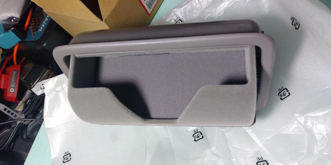 当時物　HONDA　ホンダ　レジェンド　ｋａ９ 天井用　メガネ入れ　新品