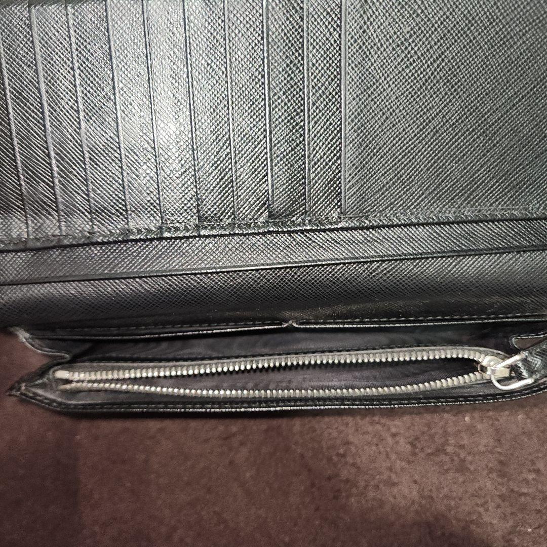 PRADA　サフィアーノトライアングル　長財布