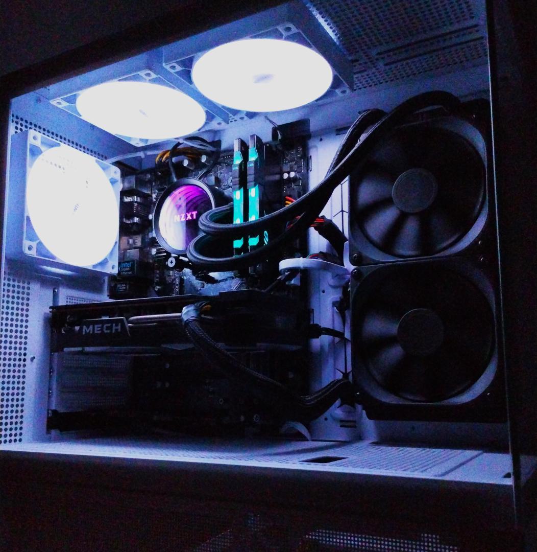 ゲーミングPC/Core i7 8700K/RX6600/SSD1TB/送料無料