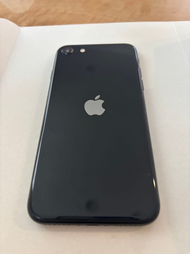 iPhoneSE 第3世代　64GB