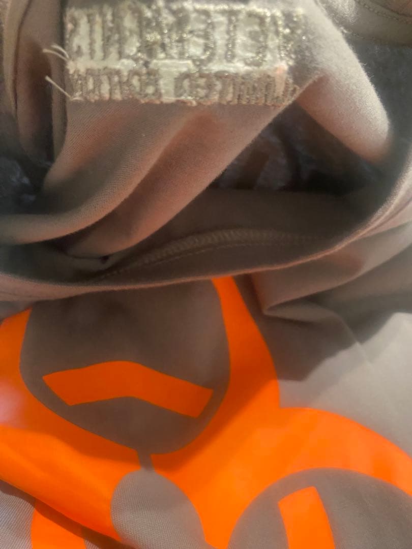 トップス VETEMENTS GENETICALLY MODIFIED T-SHIRT