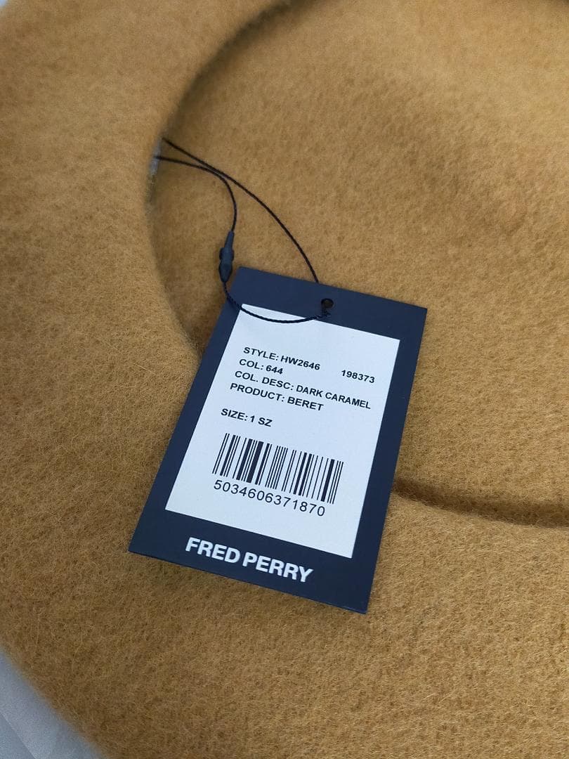 FRED PERRY ベレー帽　ダークキャラメル　正規品　新品　タグ付き