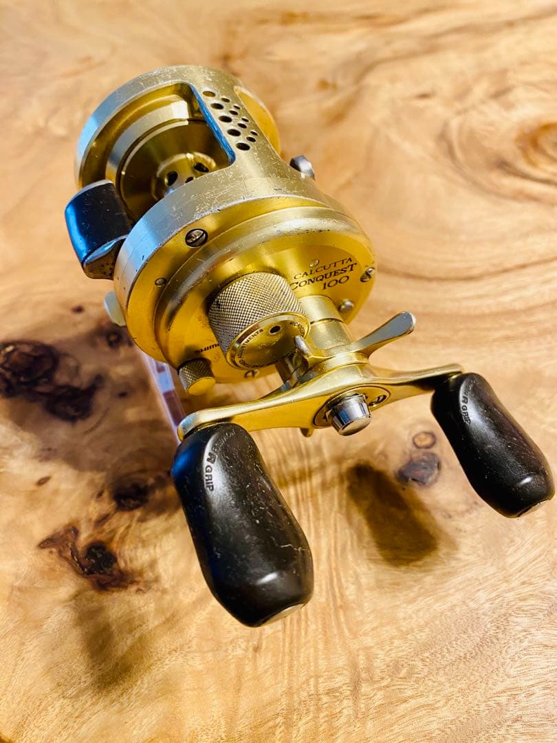 シマノ カルカッタコンクエスト100 01 右巻き