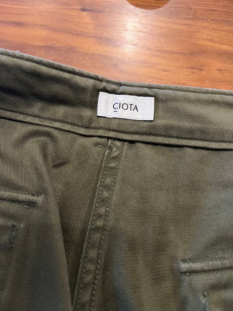 CIOTA スビンコットンバックサテンベイカーパンツ KHAKI 6