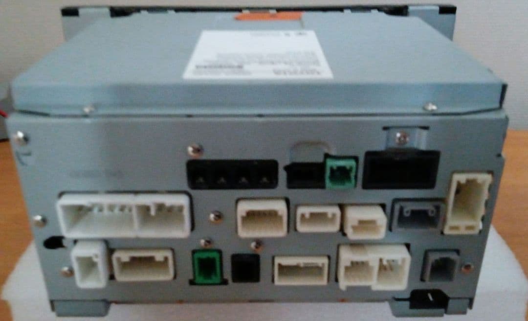 トヨタ純正　9インチカーナビ NSZT-Y66T 地図2018年　フルセグ