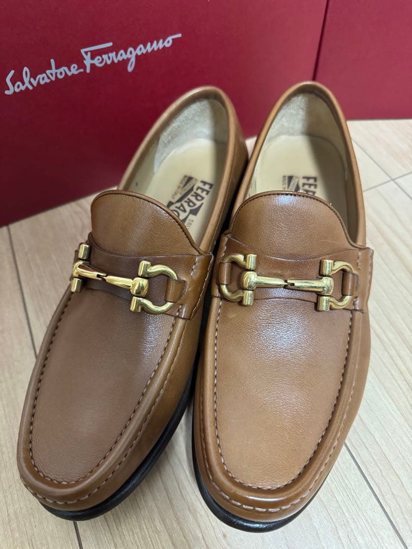 Salvatore Ferragamo ブラウン ローファー