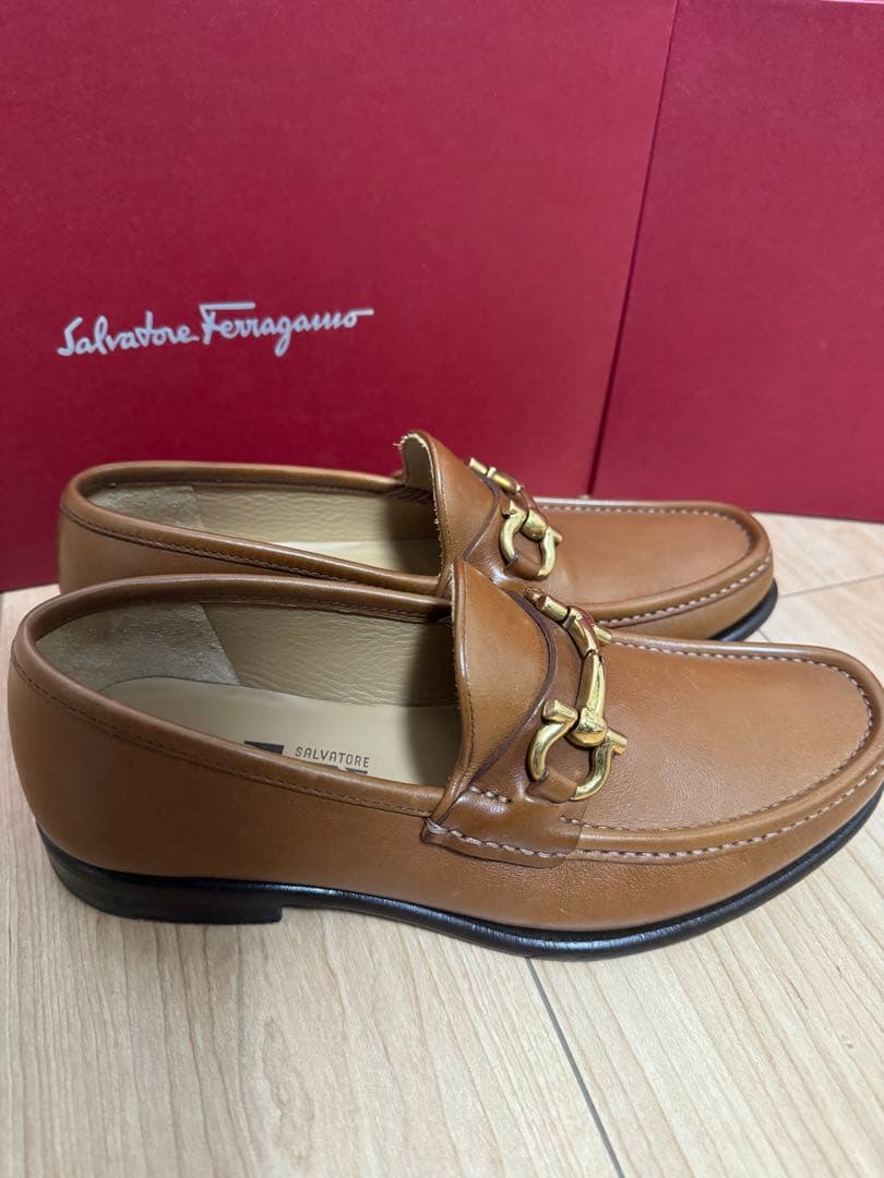 Salvatore Ferragamo ブラウン ローファー