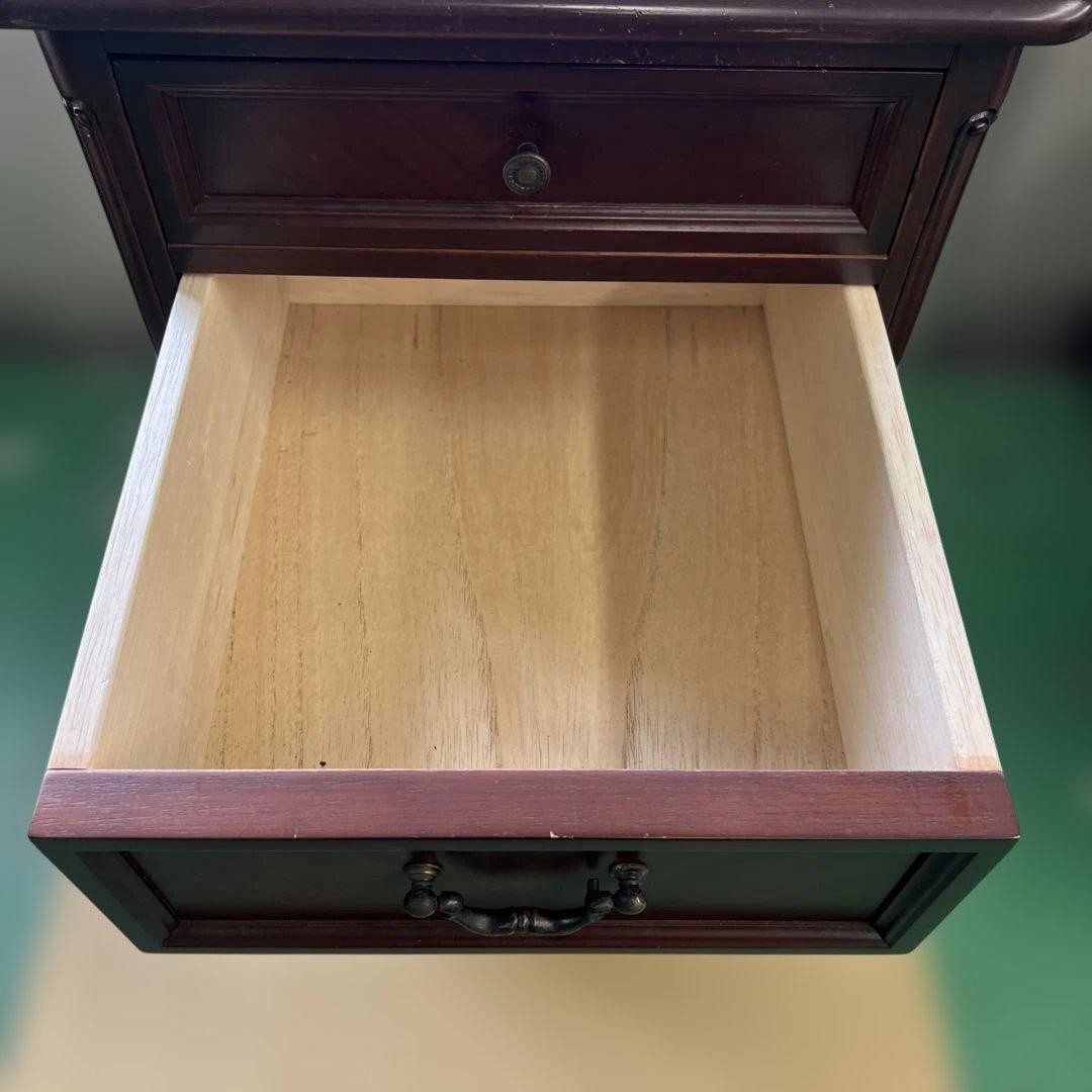 Sri Tokai 東海家具　クラシックスタイル　猫脚　サイドチェスト　3段