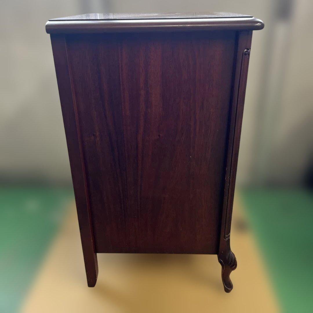 Sri Tokai 東海家具　クラシックスタイル　猫脚　サイドチェスト　3段