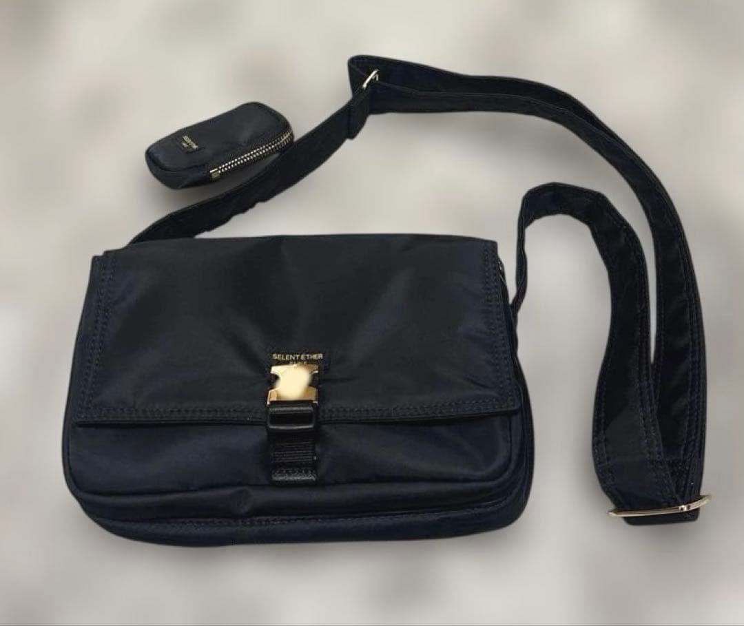 美品　セレーンエテール　MIGHTY21 GOLDBLACK ナイロンショルダー