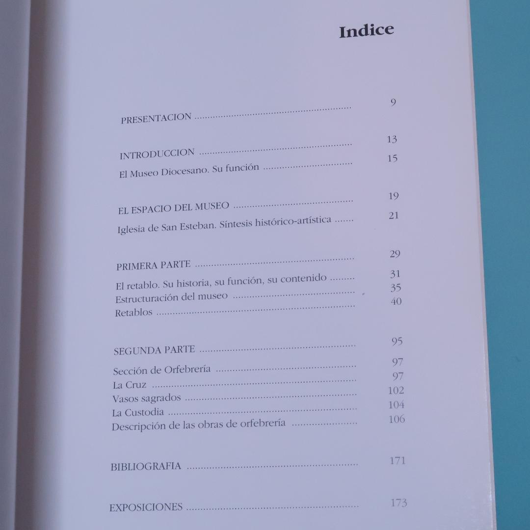 セール！ 洋書『レタブロ博物館　サン エステバン教会　ブルゴス』世界遺産、祭壇