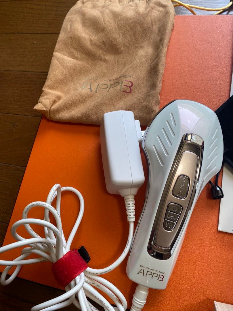 3点　ReFa ドライヤー＆リファ美顔、ローラー＆セプテム　アップビー