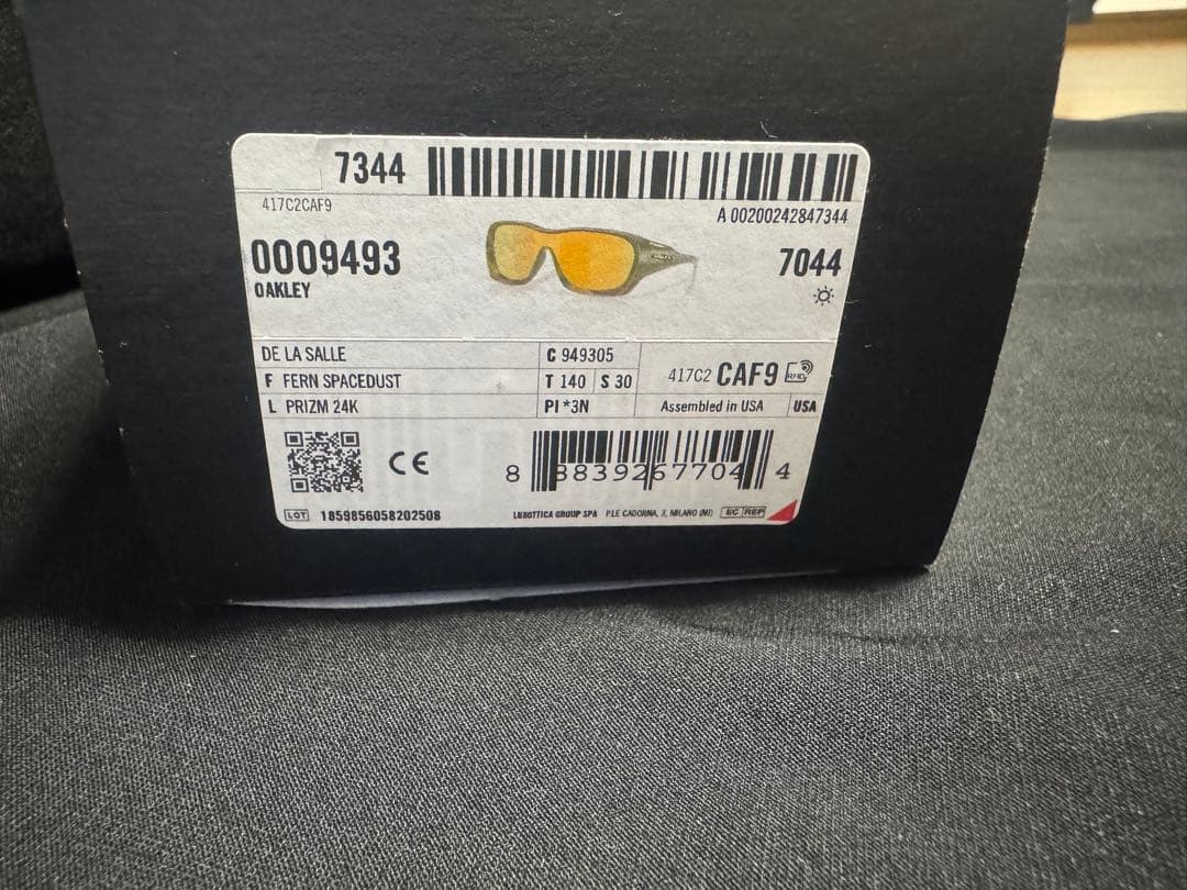 Oakley サングラス　内因子ページ