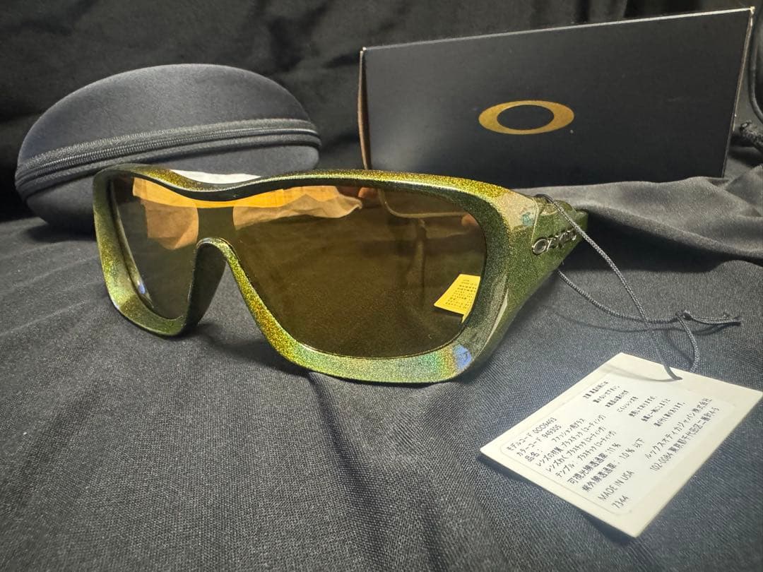 Oakley サングラス　内因子ページ