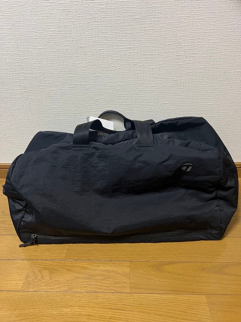 TaylorMade ブラックダッフルバッグ