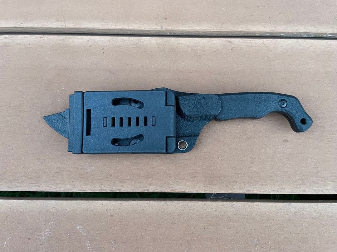 Ferro Concepts × Stroup Knives レプリカナイフ