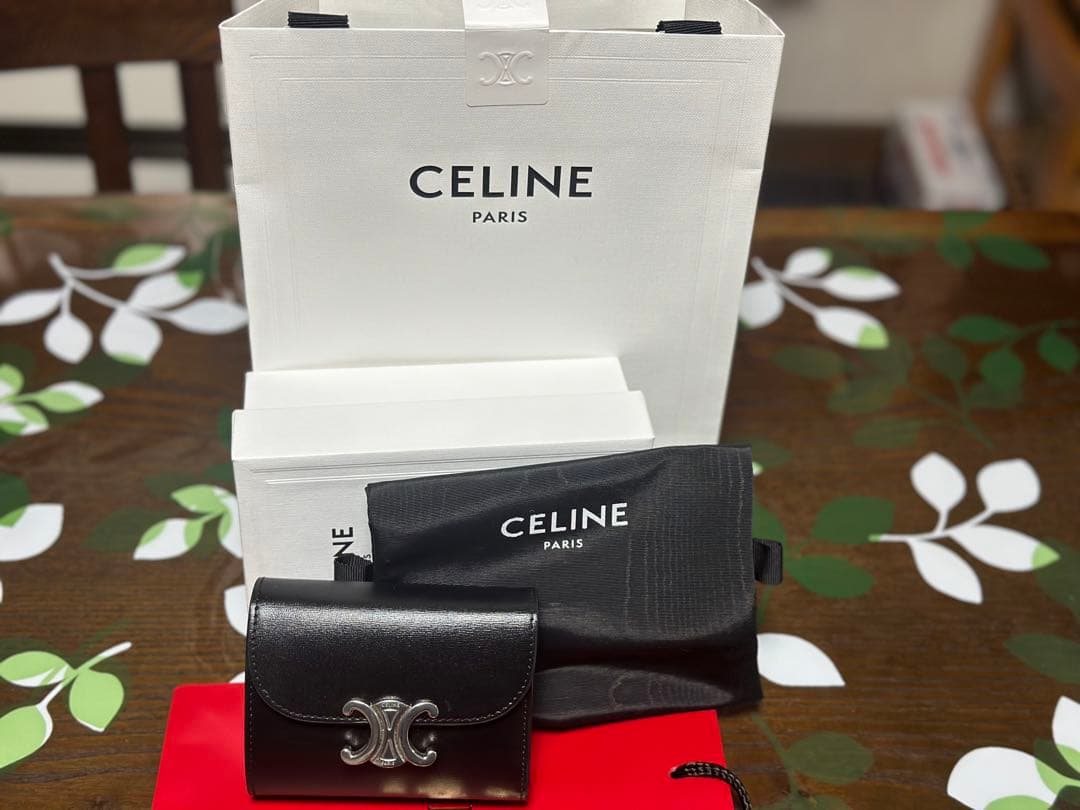 CELINE ブラック 三つ折り財布