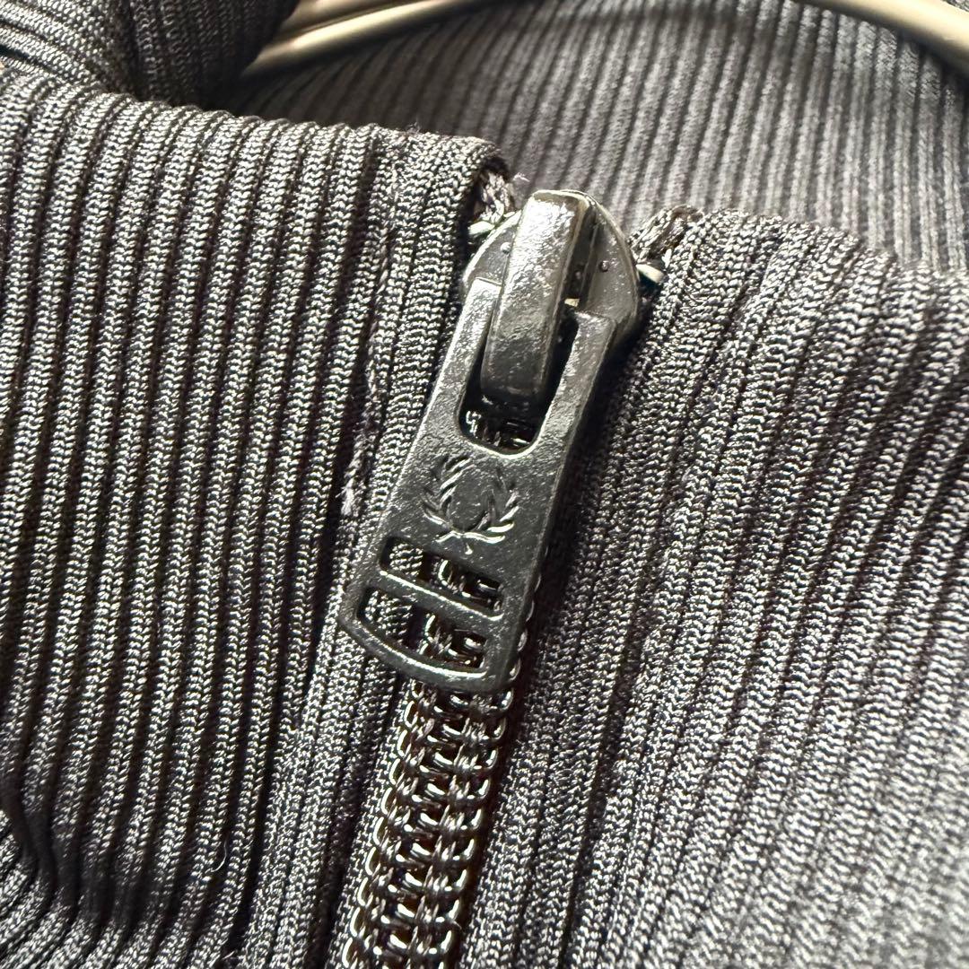 フレッドペリー トラックジャケット UK10 M テープロゴ ブラック ゴールド