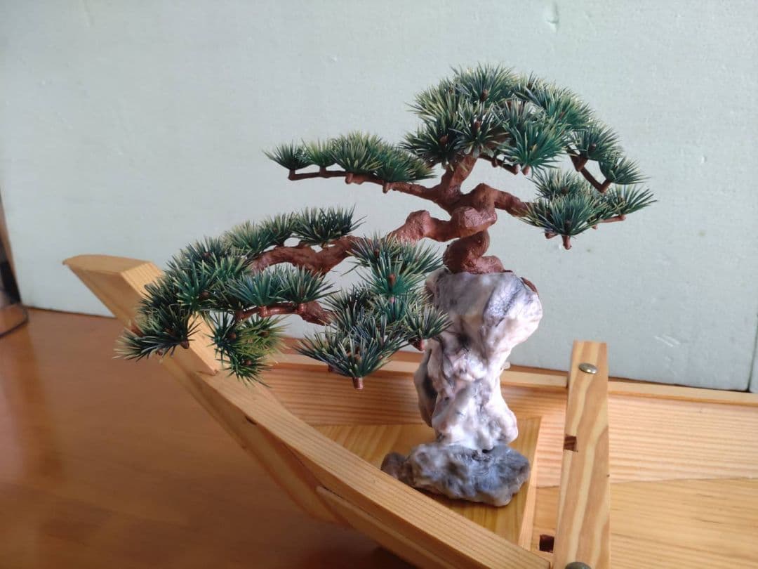 舟盛り、料理舟は白木製です。お刺身、お寿司、宴会、お祝いの豪華舟でミニ盆栽付き