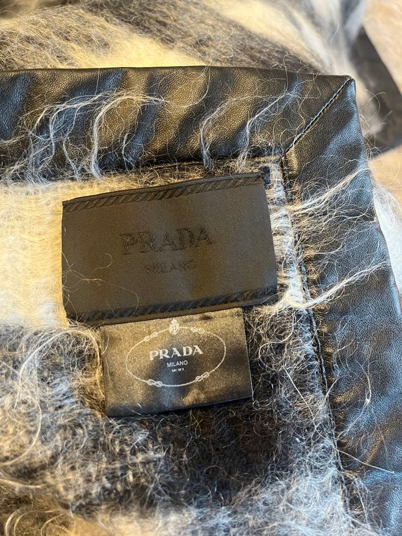 PRADA プラダ　チェック柄ブランケット