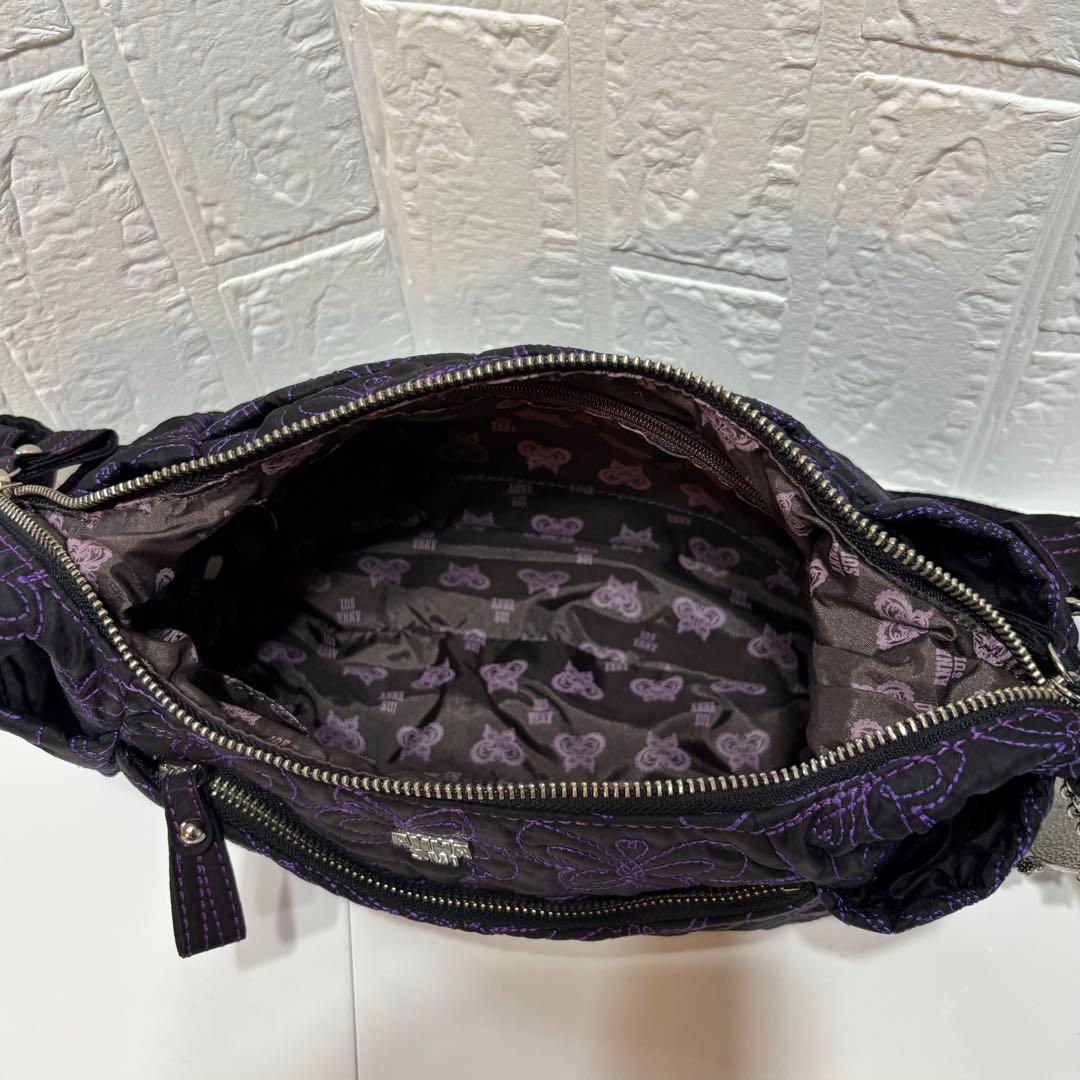 ANNA SUIアナスイ ショルダーバッグ　　キルティング 刺繍 黒紫バタフライ