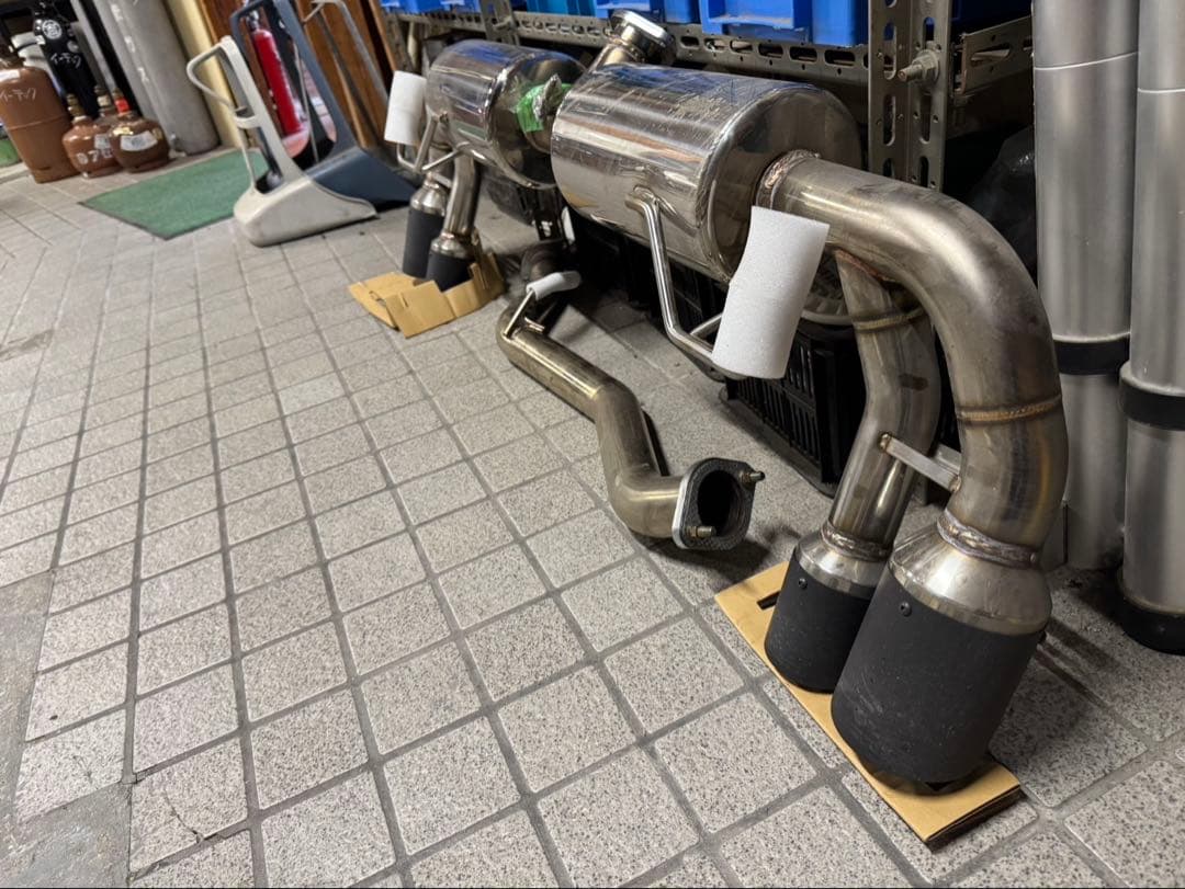 TOYOTA CROWN SPORT AZSH36/37W マフラー本体