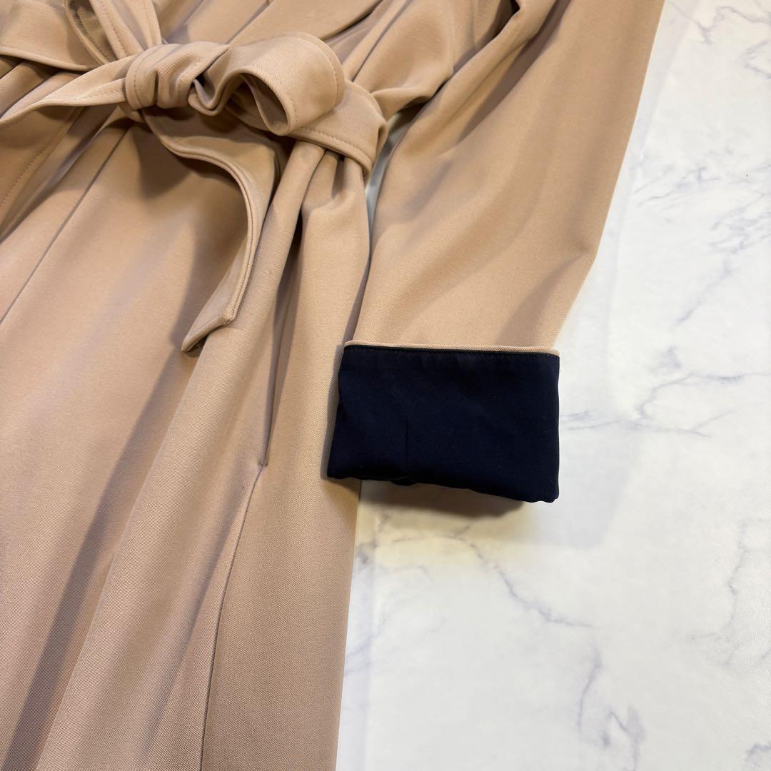 ジェンヌ 完売品 オードリーフレアトレンチコート S