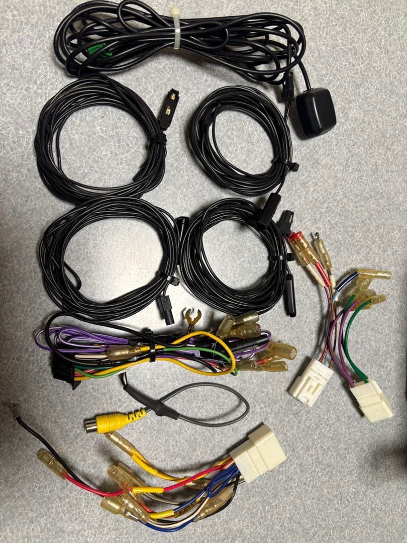 Pioneer AVIC-RW710 カーナビ　付属品