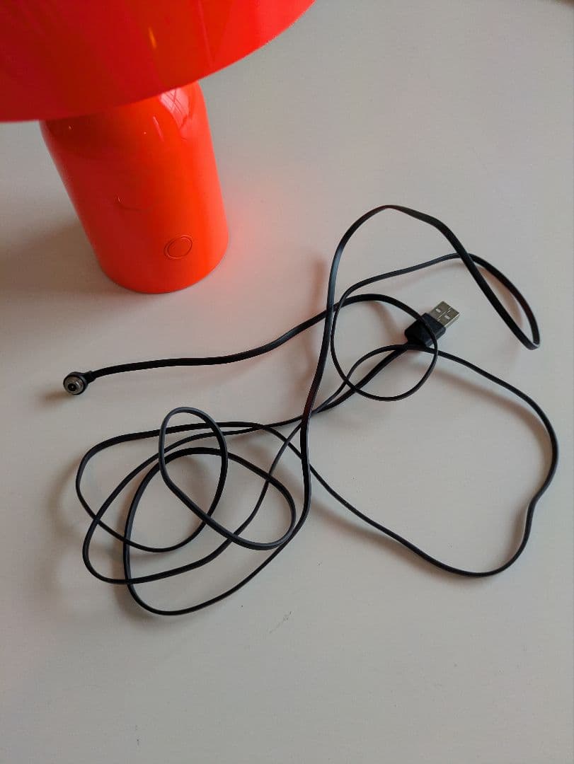 tom dixon Bell Portable　テーブルライト　インテリア