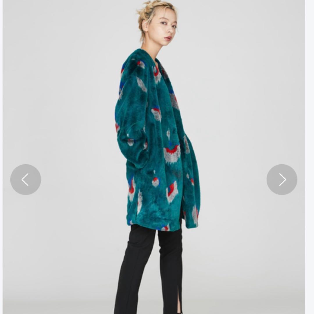 極美品✨TRUNO 総柄　高級ファーノーカラーコート孔雀柄 定価¥46,200