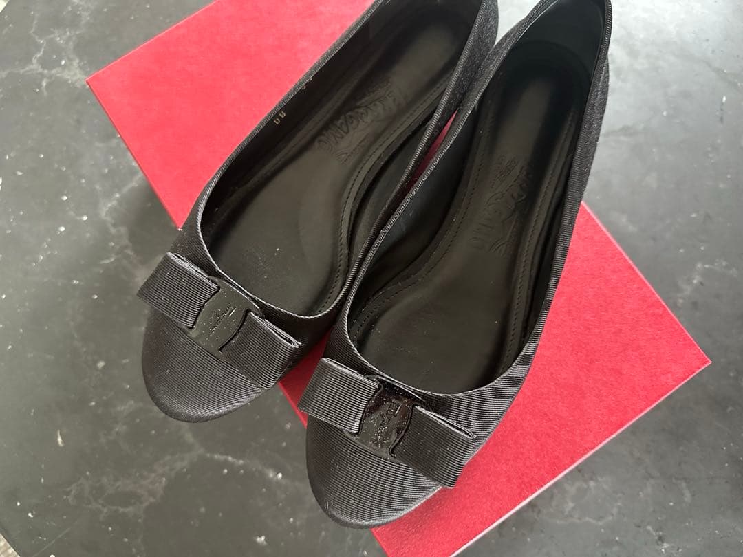 フェラガモのフラットパンプス25.5♡