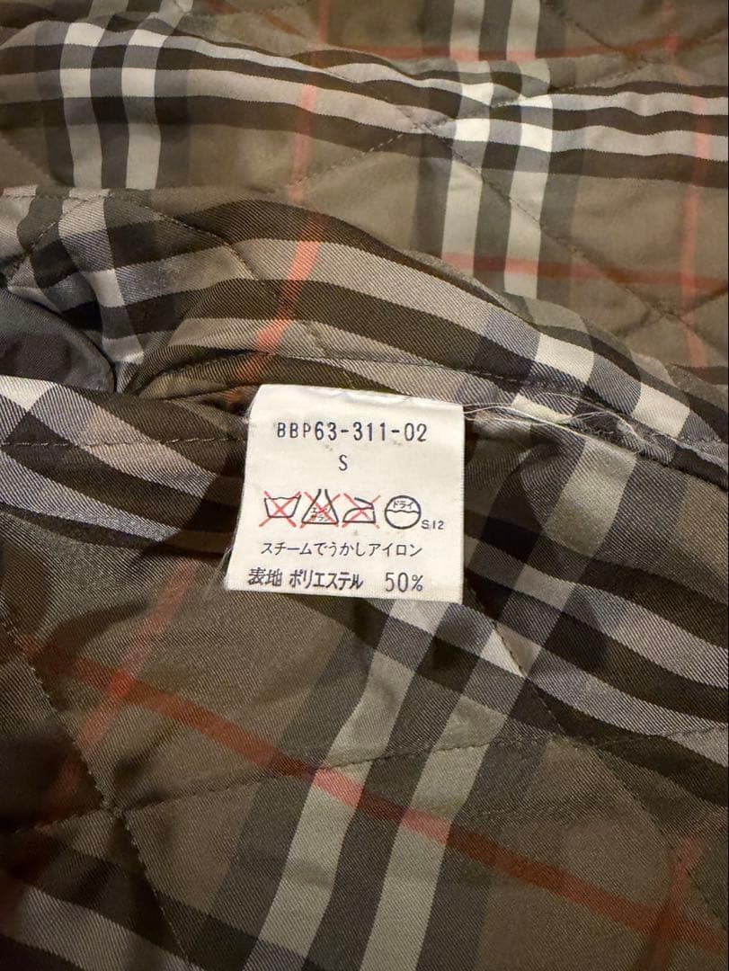 バーバリーズ　スイングトップ　中綿ライナーつき　ベージュ S ノバチェック　短丈