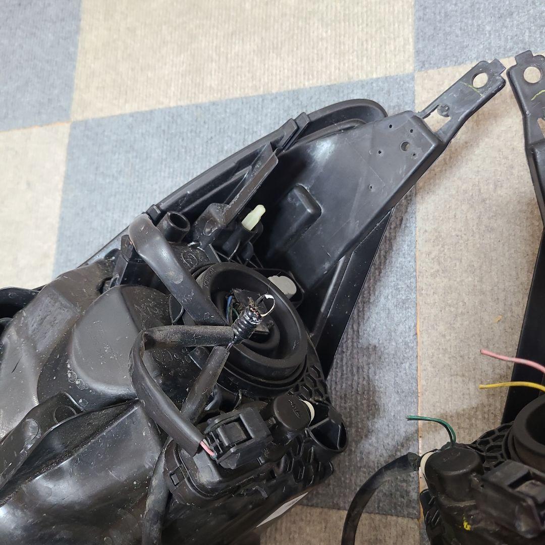 【日産 ノート E12】ハロゲンヘッドライト左右セット