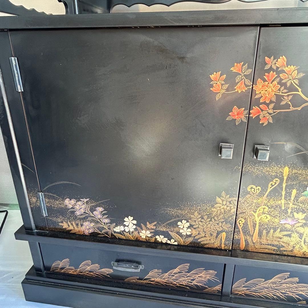 漆塗り　飾り棚　和キャビネット