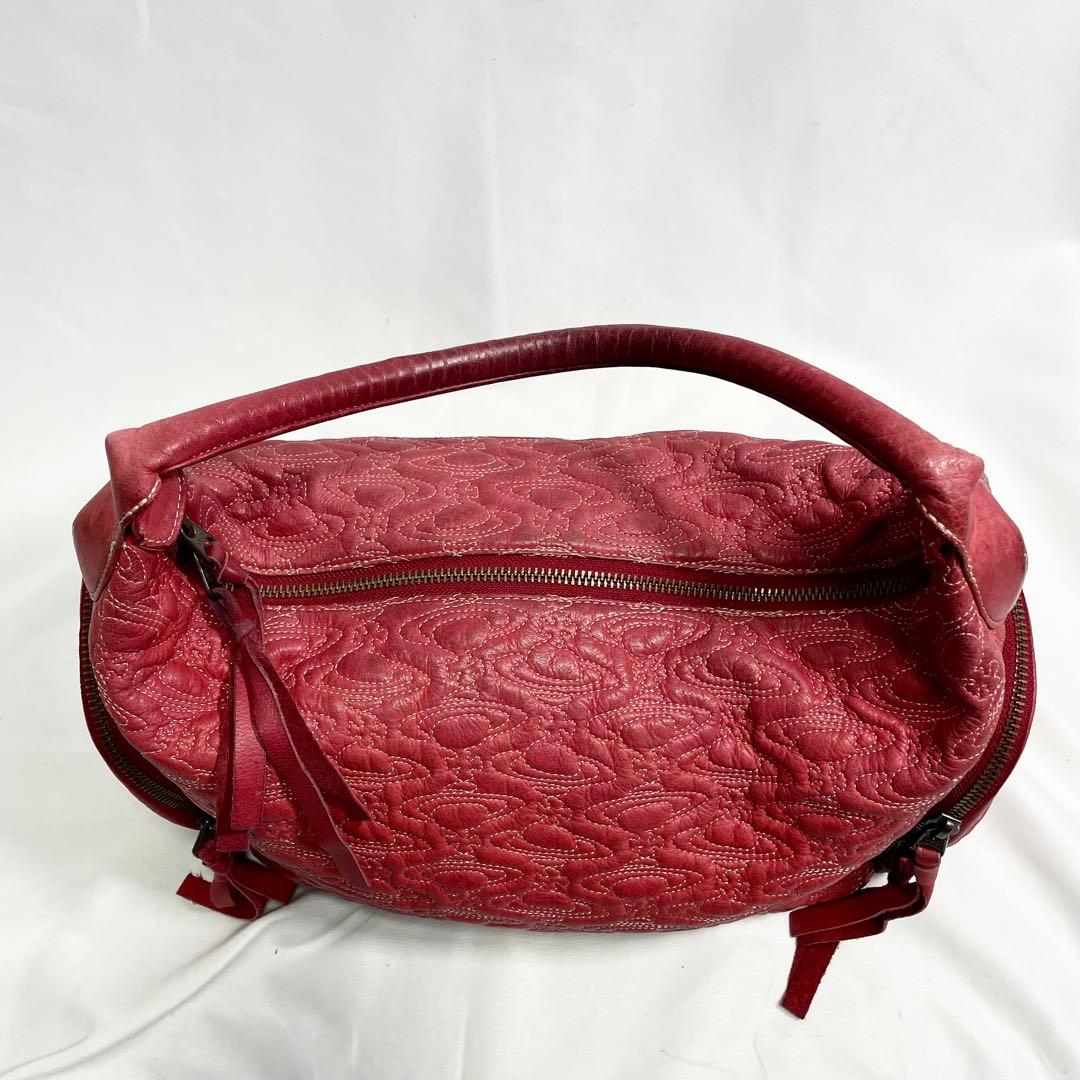 ヴィヴィアンウエストウッド ワンショルダーバッグ ロゴ 型押し 総柄 多機能 赤