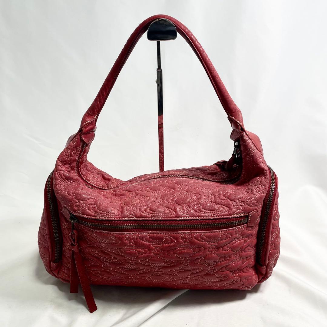 ヴィヴィアンウエストウッド ワンショルダーバッグ ロゴ 型押し 総柄 多機能 赤