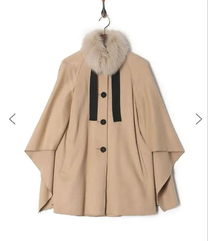 ベージュ ケープコート ファー付き