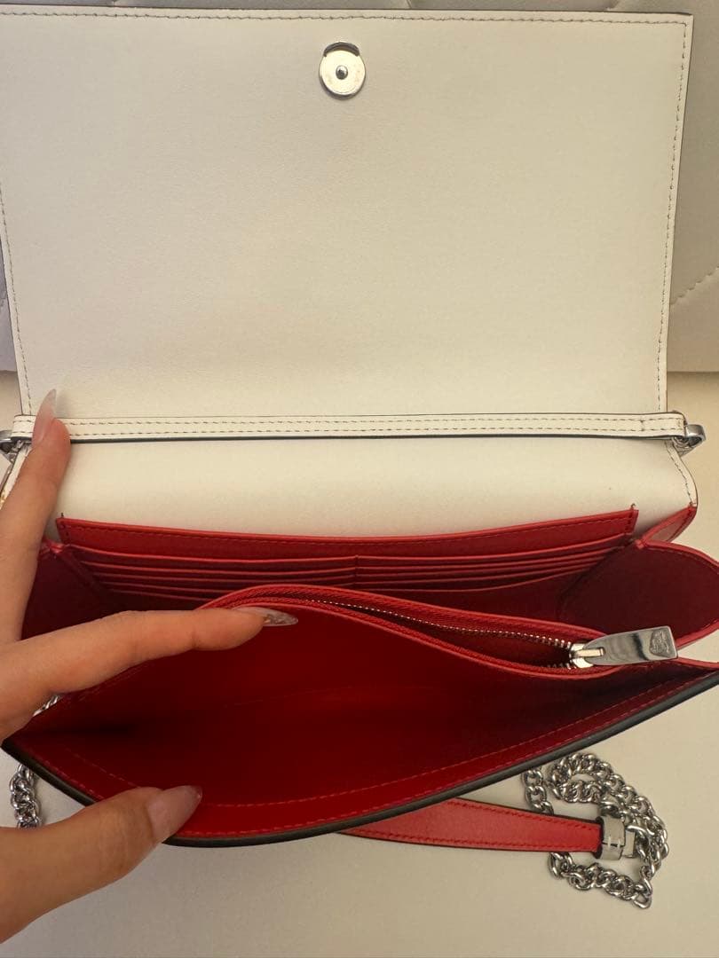 Christian Louboutin パロマチェーンバッグ