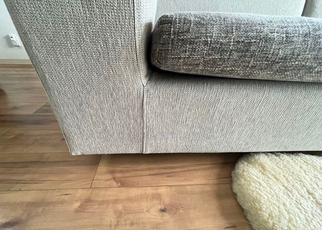 最終お値下げ　アイラーセン３人掛けソファ