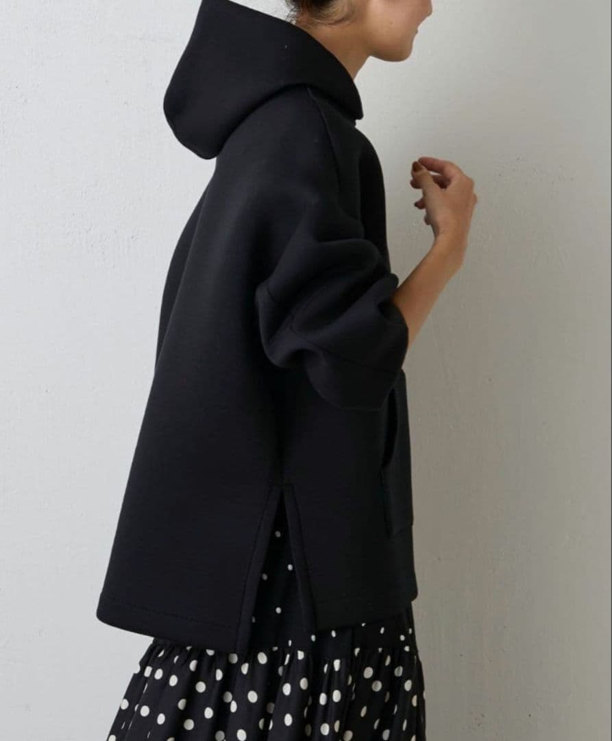 ビアズリー ダンボールパーカー　黒