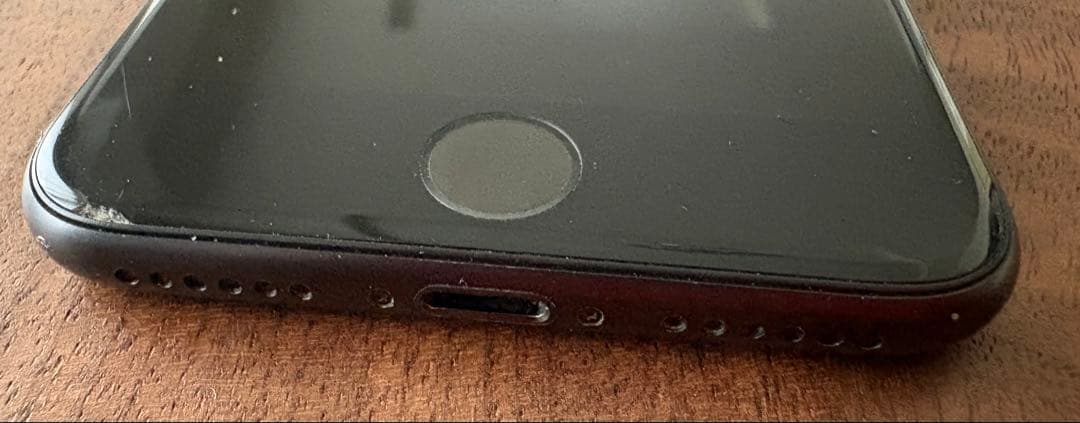 iPhone SE2 64GB SIMフリー 背面割れあり 初期化済み