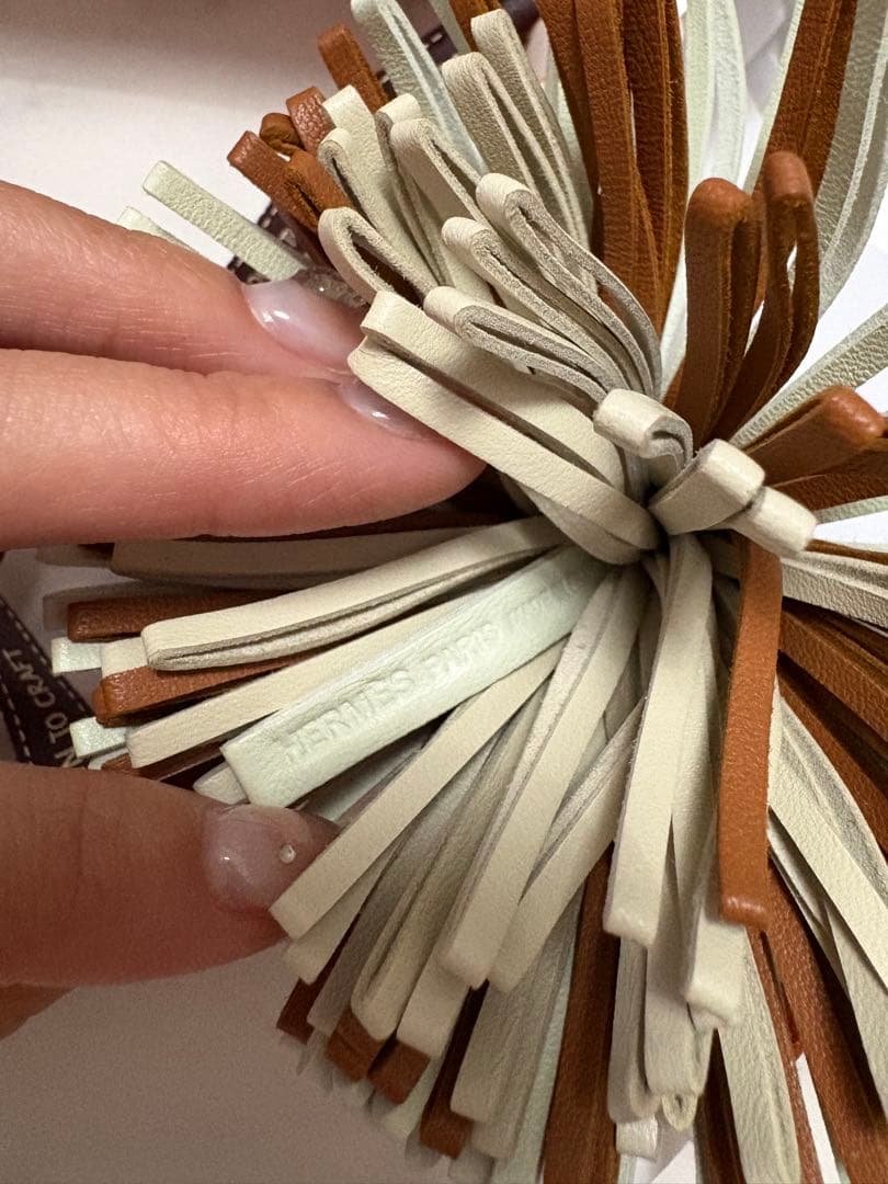 エルメスHERMES カルメン キーリング ラムスキン