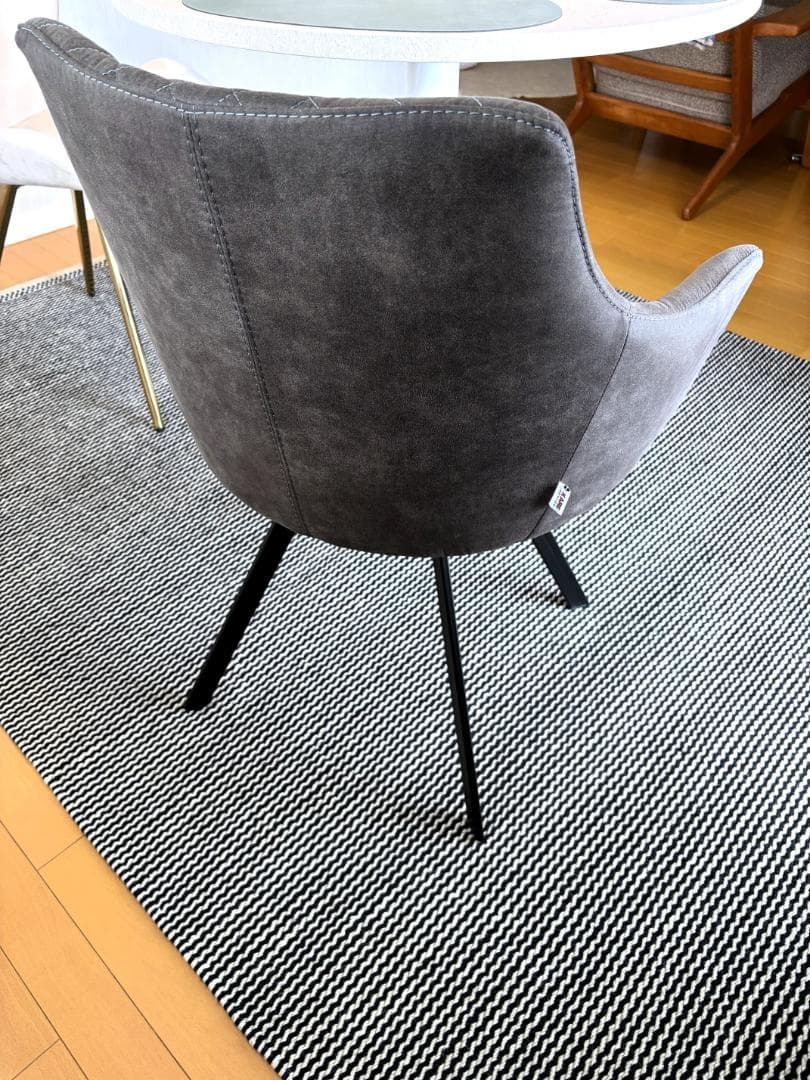 KAREカレ　ココ アンスラサイト スウィベルアームチェア　ダイニングチェア