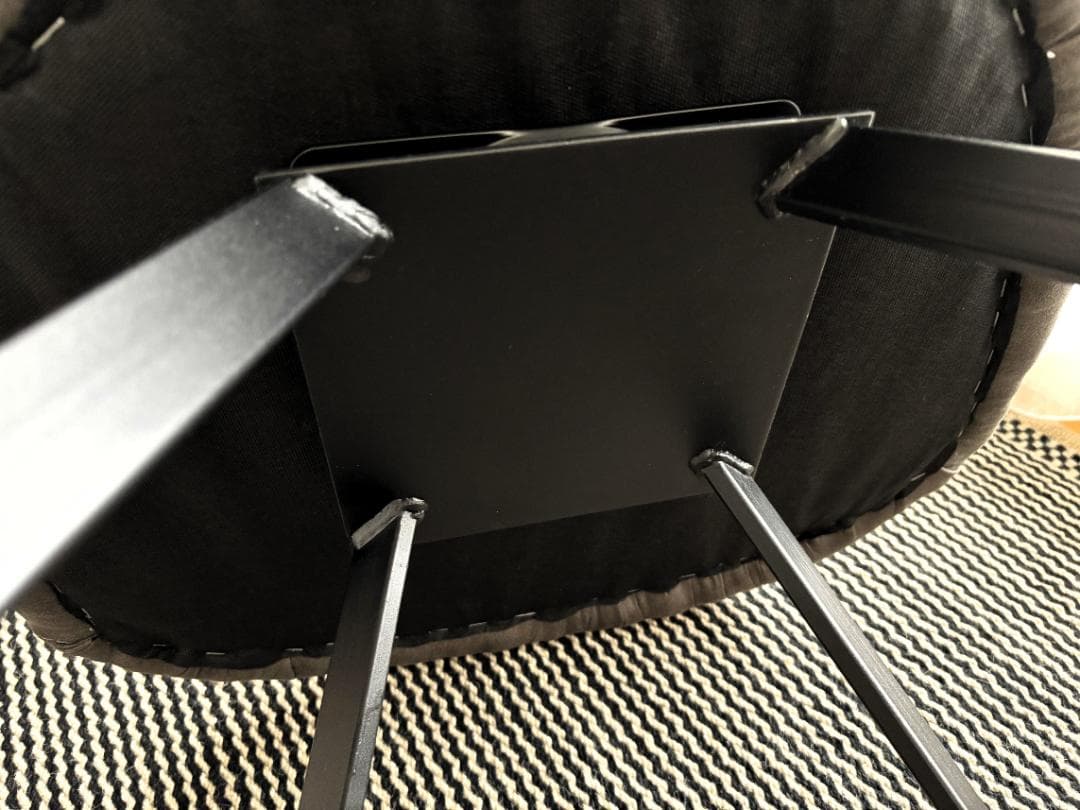 KAREカレ　ココ アンスラサイト スウィベルアームチェア　ダイニングチェア